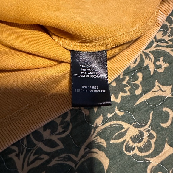 Torrid ribbed tee with crotchet sleeve detail. Size 1 - Picture 5 of 7